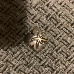 Tiffany leaf pendant